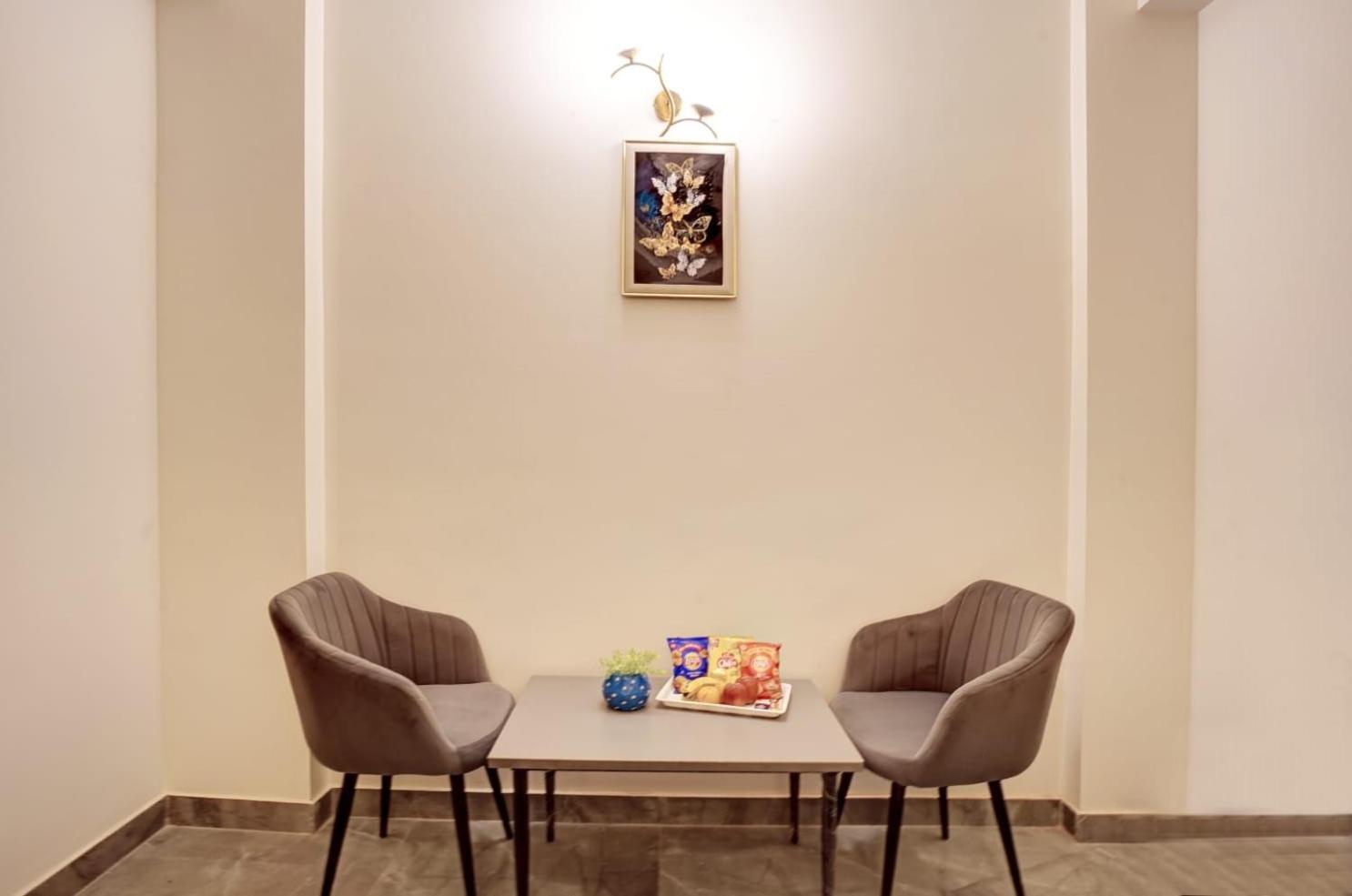 Hotel Elite Grand Near Kailash Hospital Noida Buitenkant foto