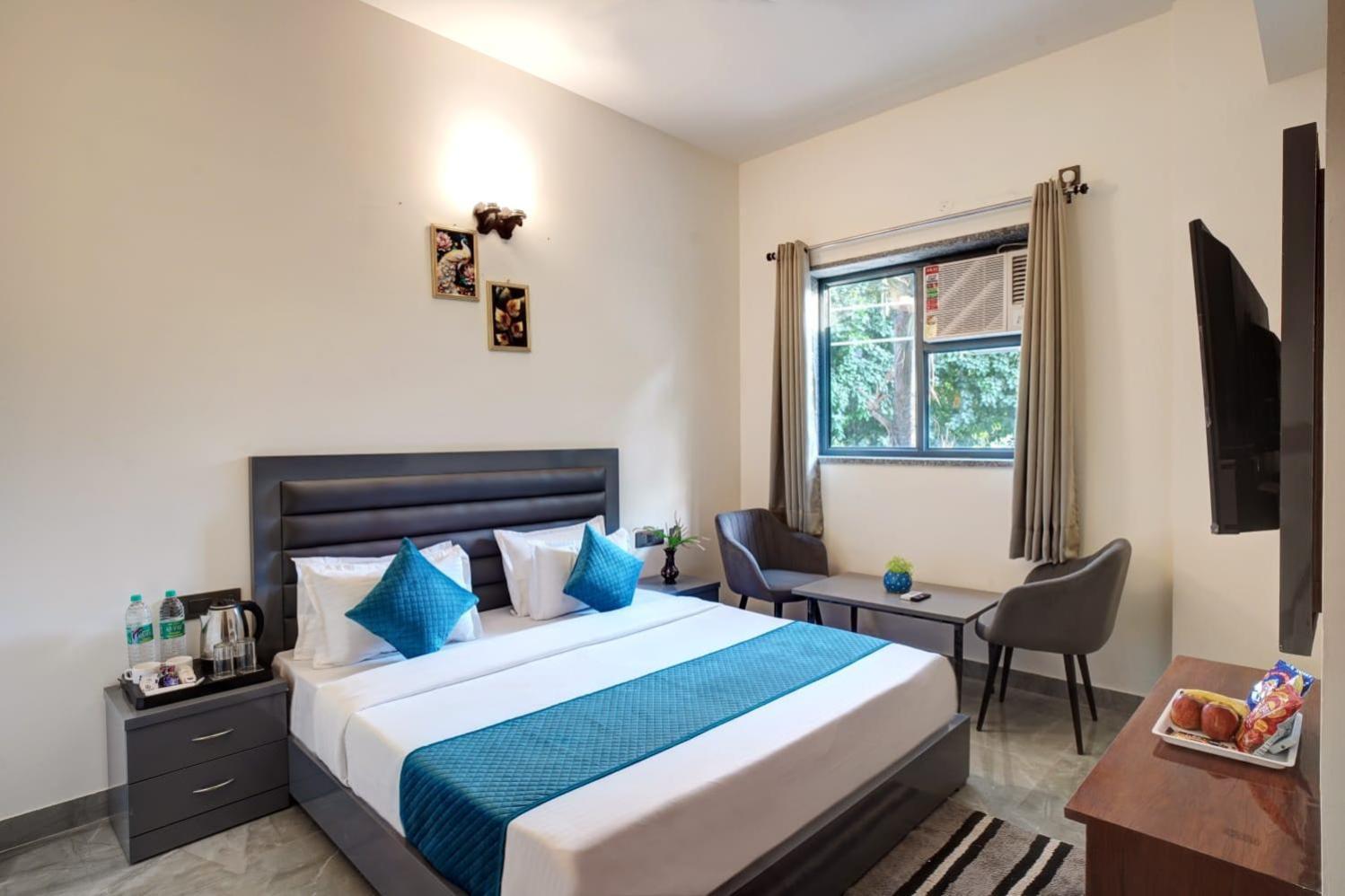 Hotel Elite Grand Near Kailash Hospital Noida Buitenkant foto