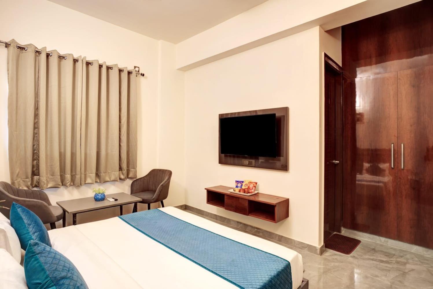 Hotel Elite Grand Near Kailash Hospital Noida Buitenkant foto